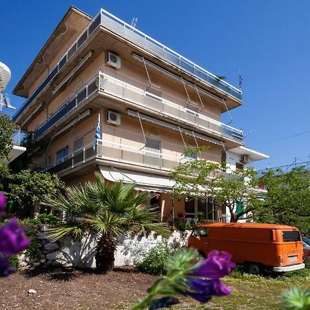 Pension Vienna Метана Экстерьер фото